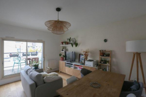 NICE 27 m bright with wifi and BALCONY